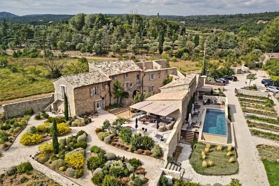 Maison de vacances à Gordes avec potager et ambiance chaleureuse
