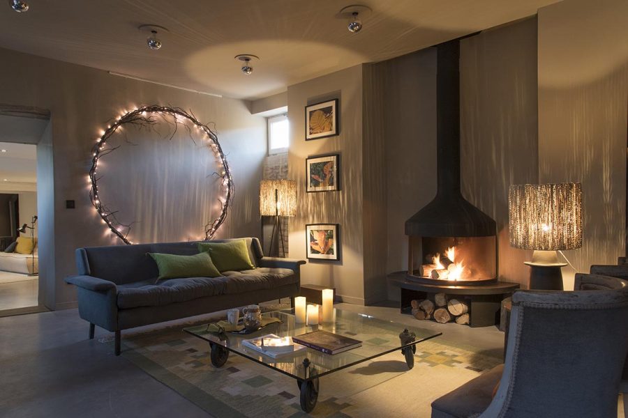 Maison de vacances à Gordes avec piscine à débordement et vue sur le Luberon